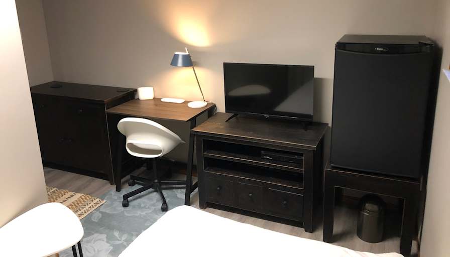 Mei-Yin aka May's room