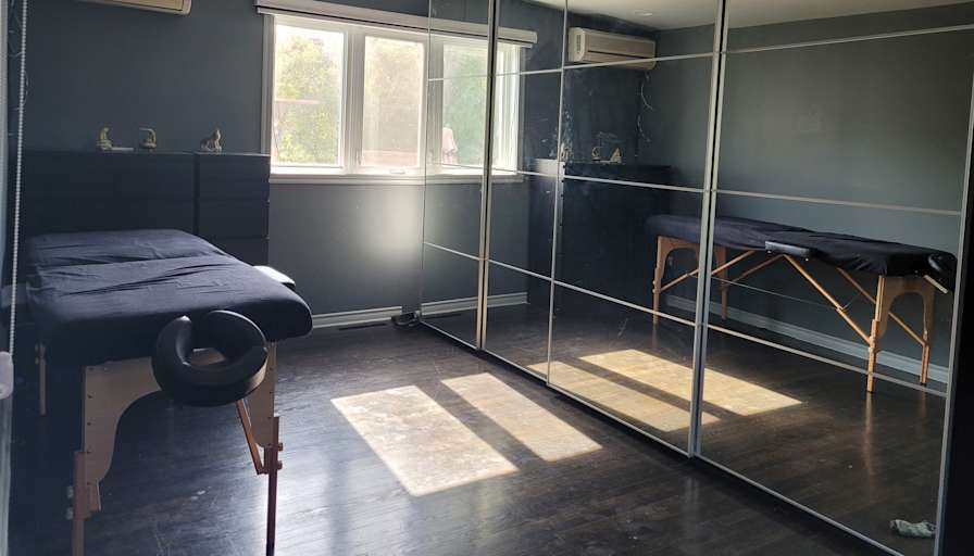 Patrick Vien's room