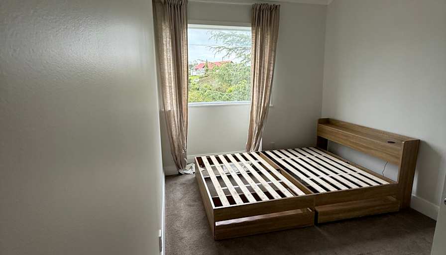 Huongly Ng's room