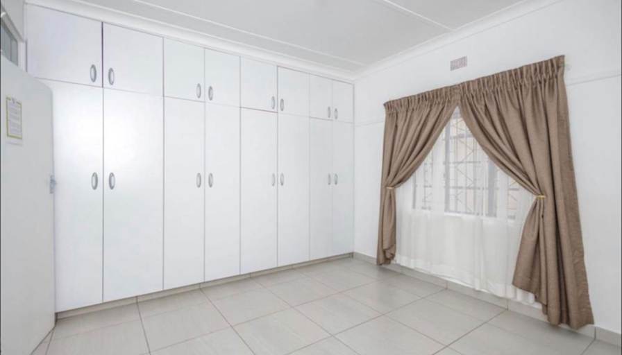 Eugenia's room