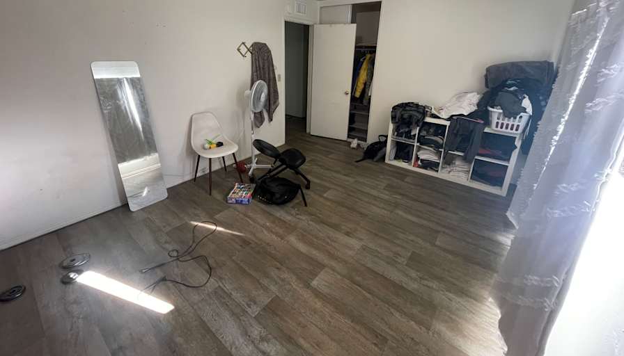 Gian's room