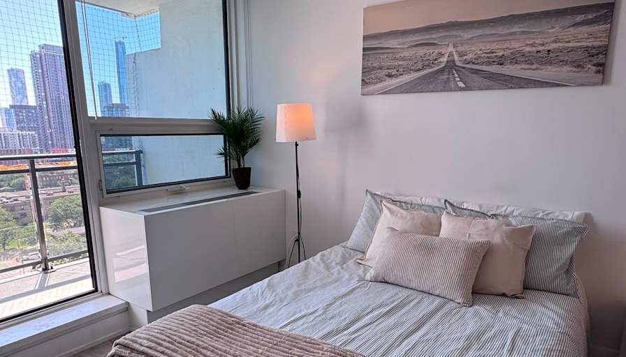 Guillermo's room
