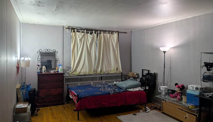 Raghu's room