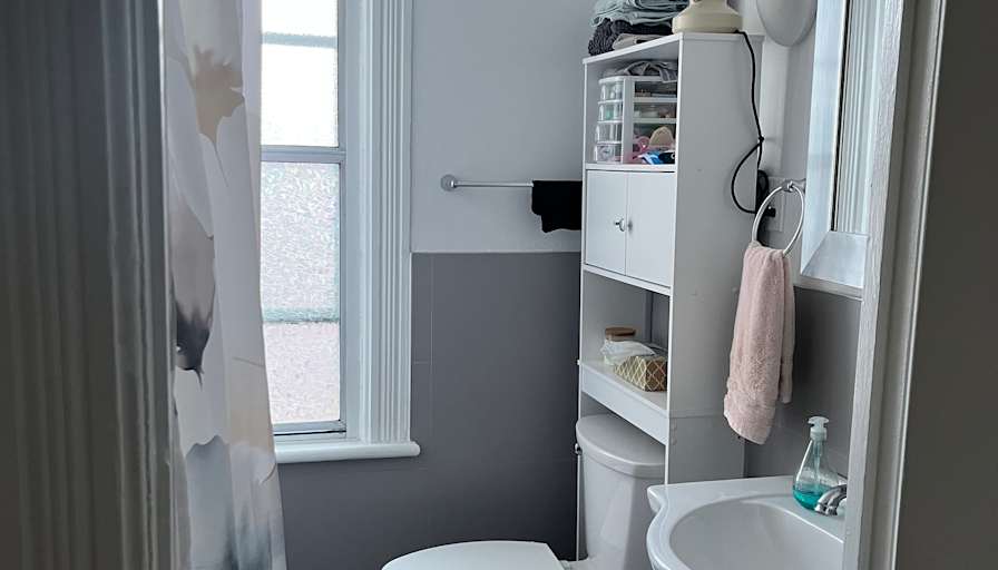 Chloe's room