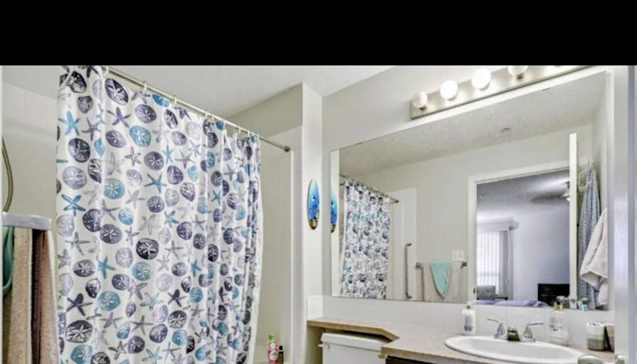 Ravneet Brar's room