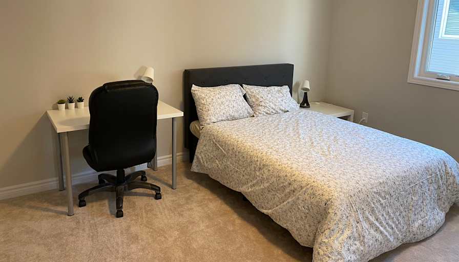 Tom's room