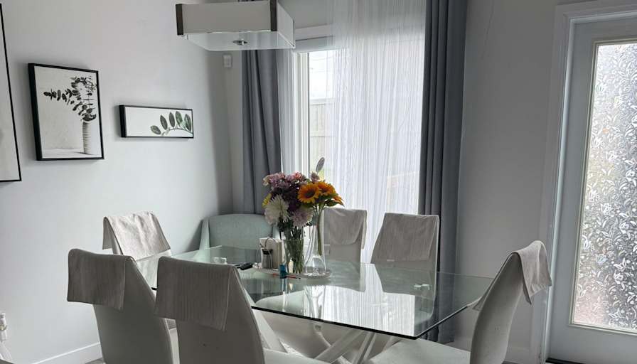 Francisco Zeron's room