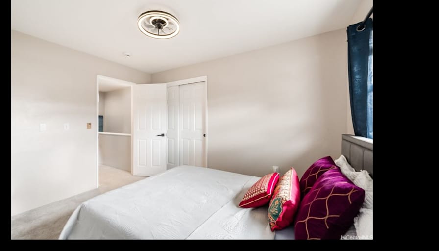 Vy's room