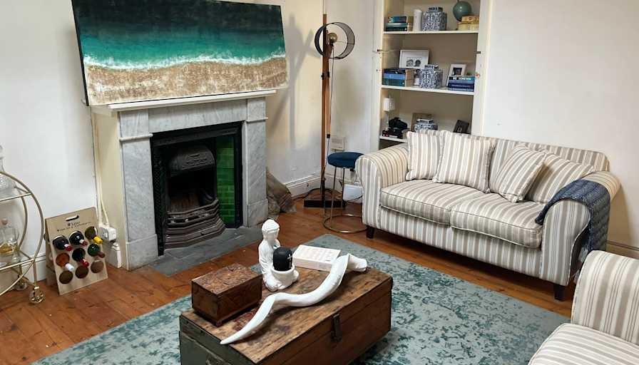 Vernon's room