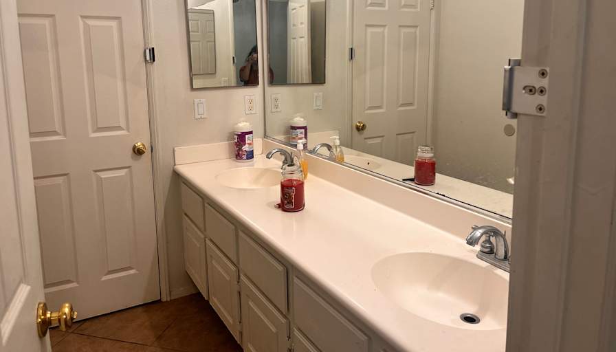 Arhami Hernandez's room