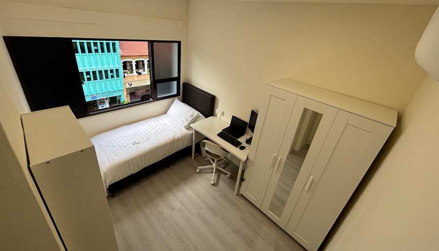 Harry Lee's room