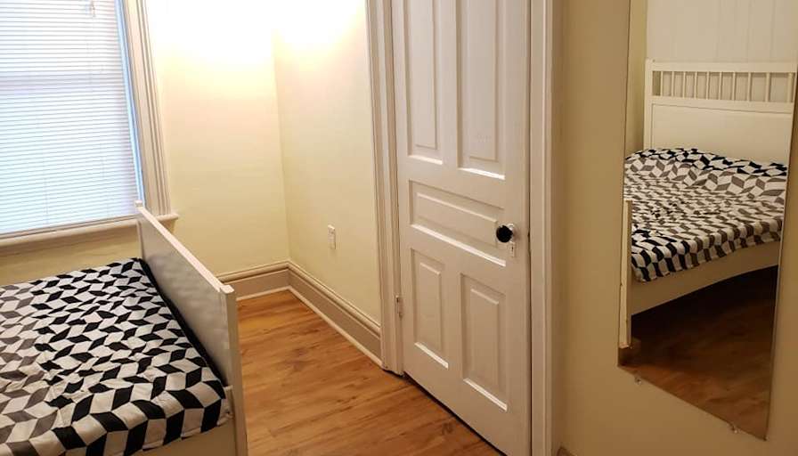 Kelly's room