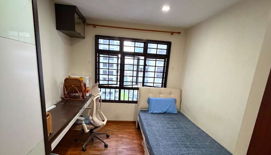 Xiaodong's room