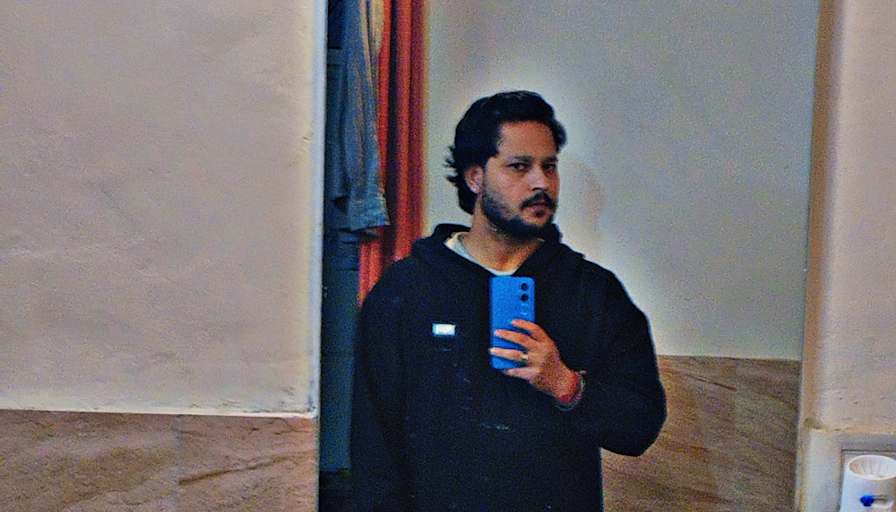 Rituraj Singh's room