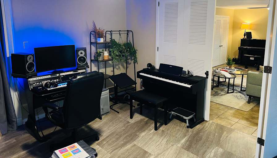 Jon's room