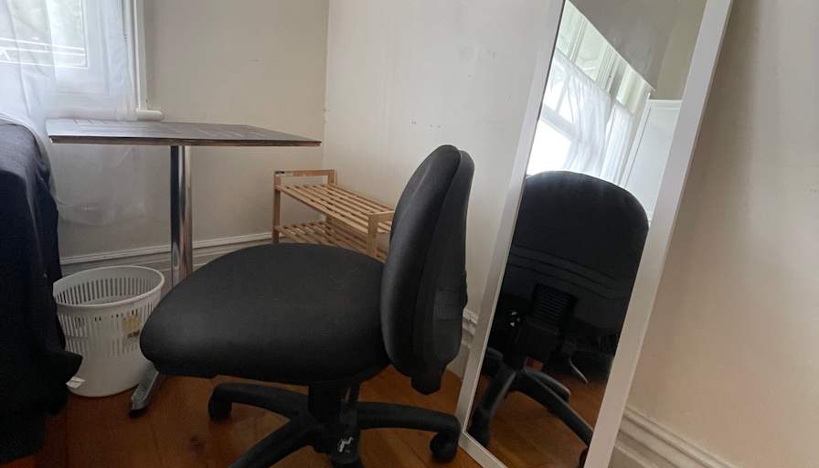 Grey Lynn Home's room