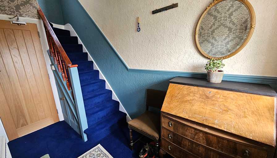 Glenn's room