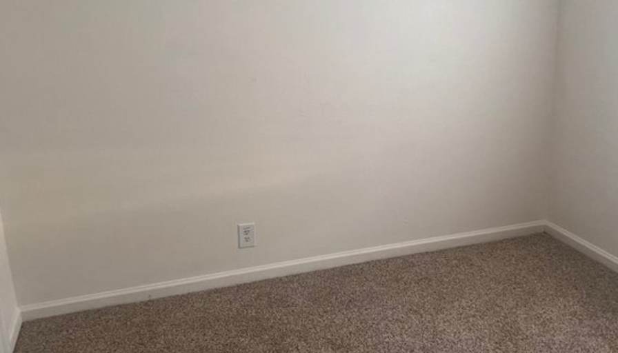 TroAisha Smiley's room