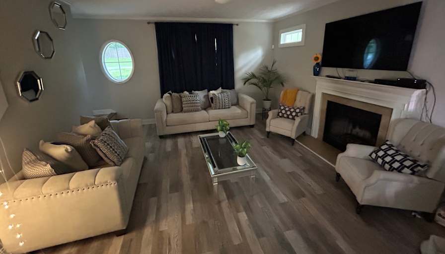 K Renee Co-Living Home's room