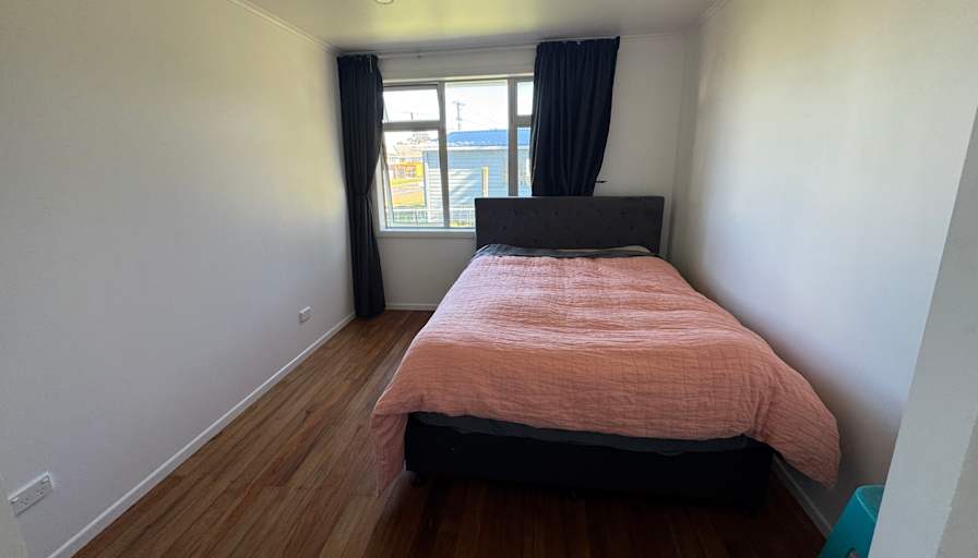 Riaana's room