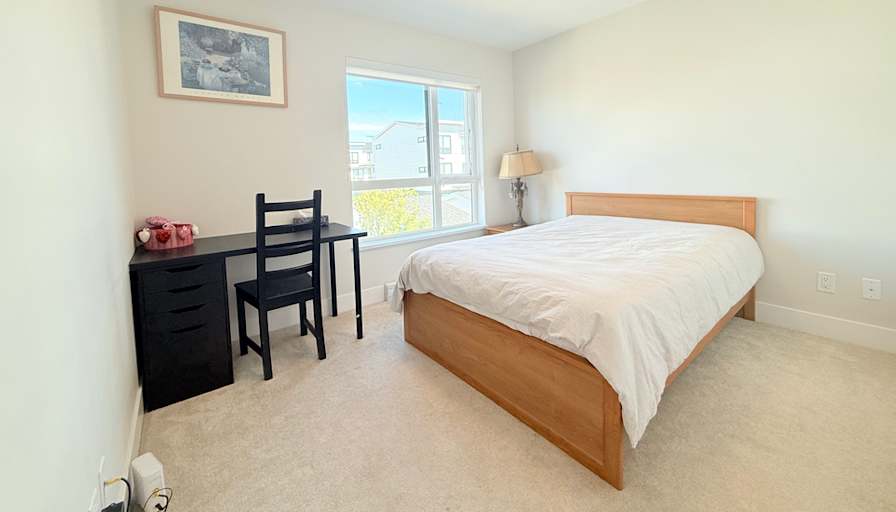 Sunny's room