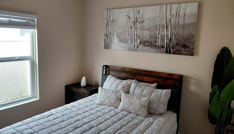 Thomas's room