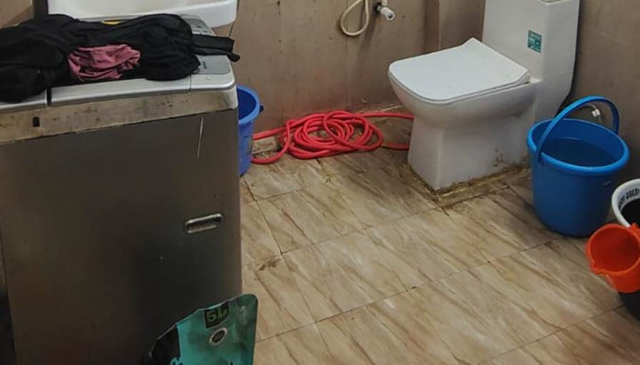 Akshay's room