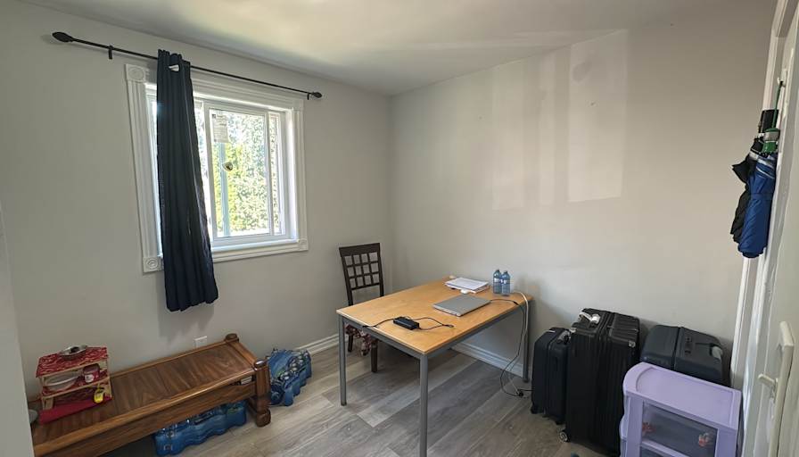 Muskan K's room