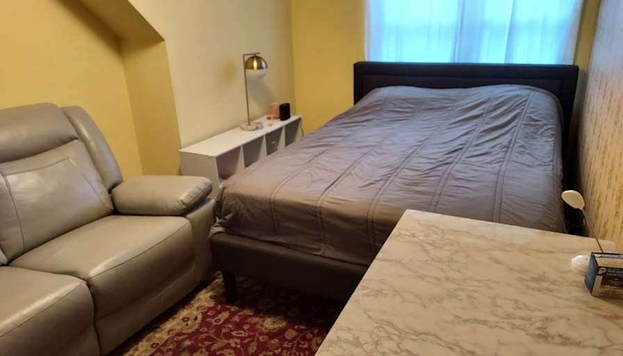Gary's room