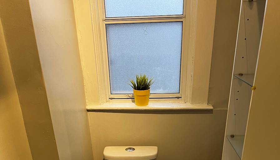 Nick Sarkovski's room