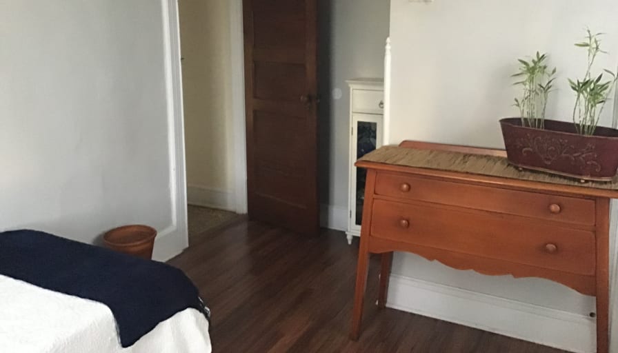 Linda's room