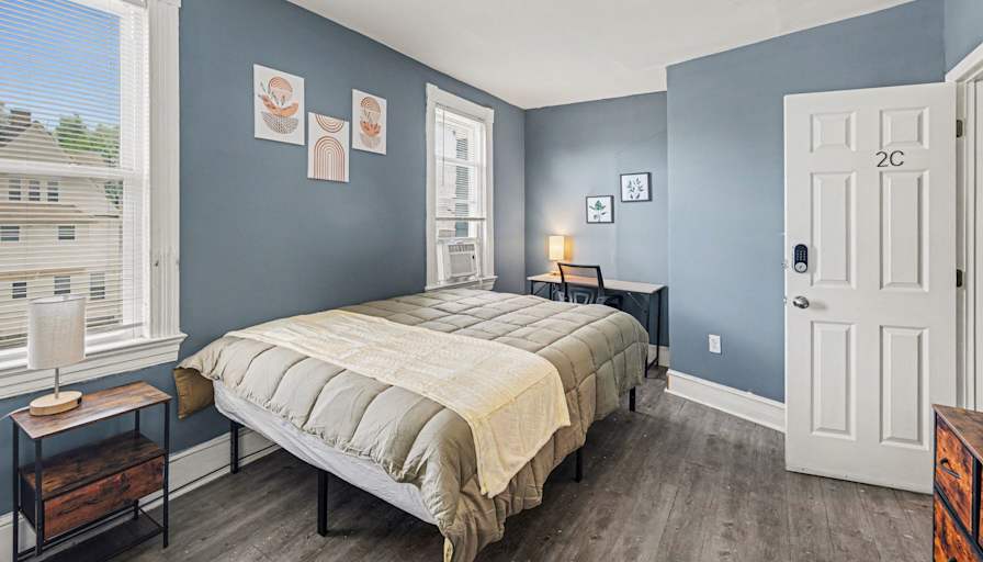 Jeniffer's room