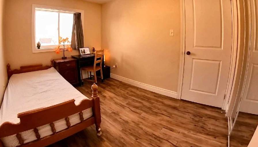 Vicky's room