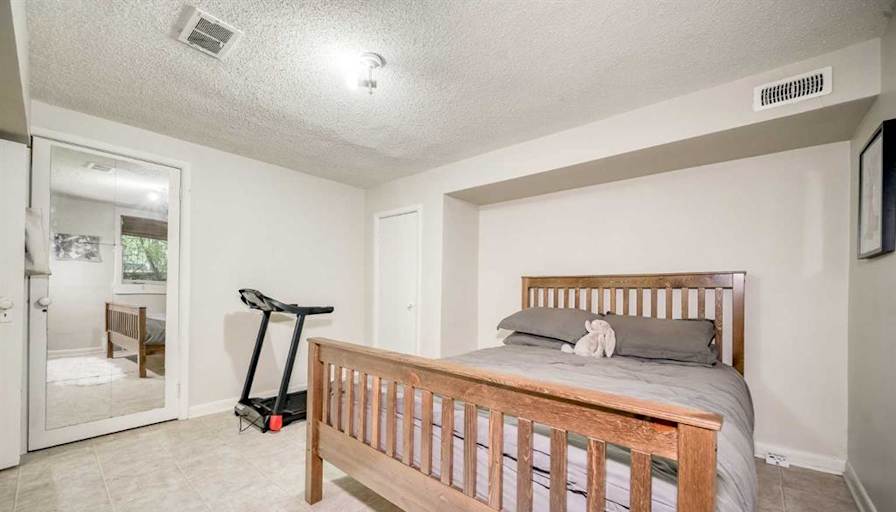 Jeffrey's room