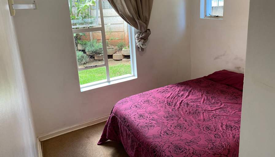 Kolunga Zuma's room