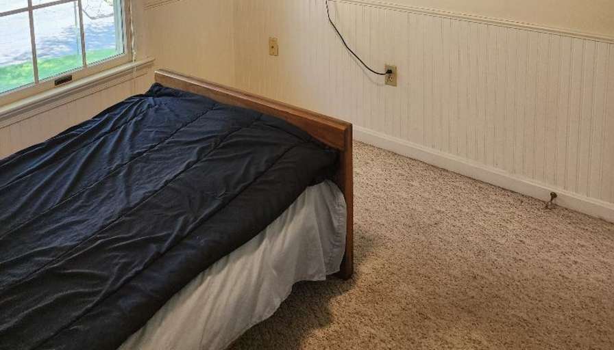 Enrique's room