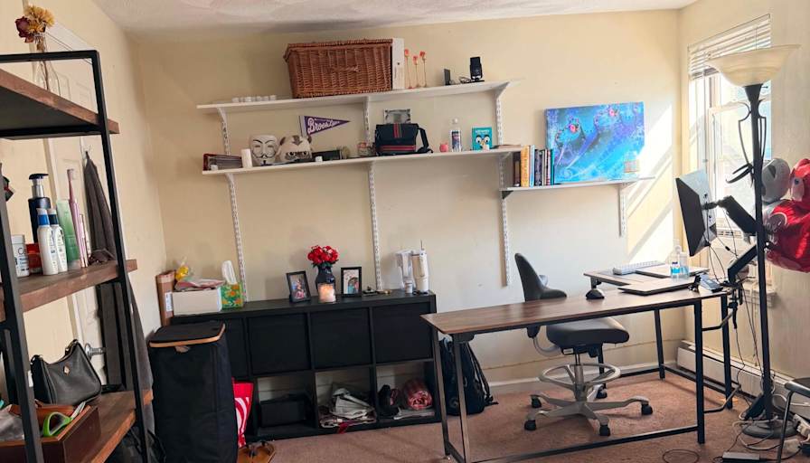 Javier's room