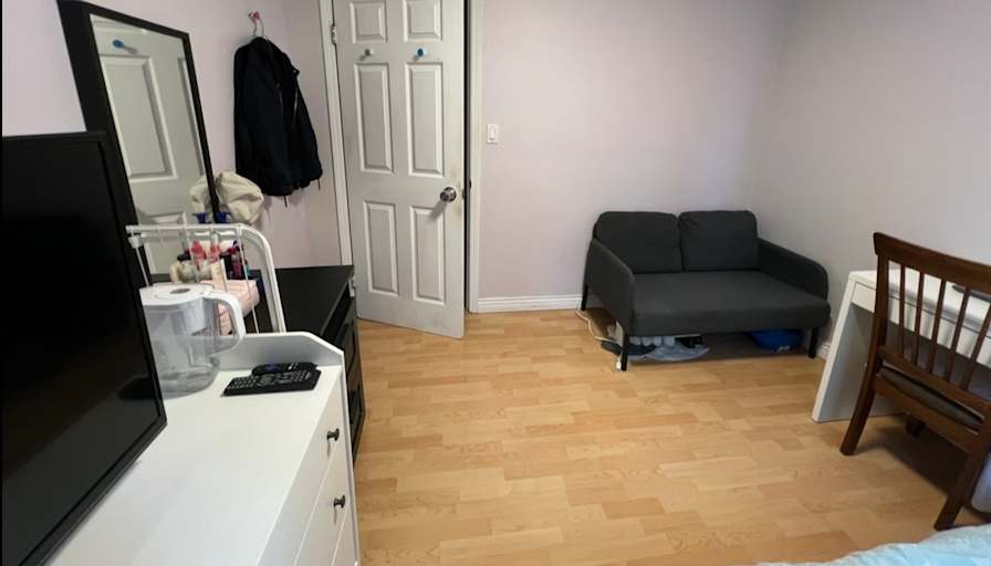 See's room