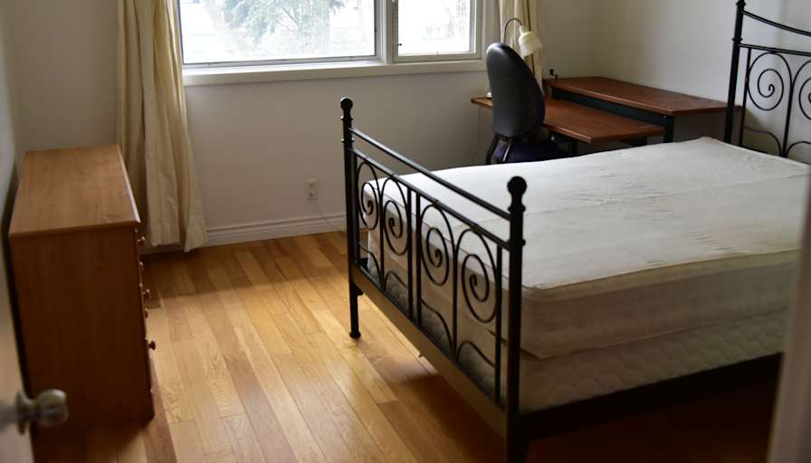 Samuel's room