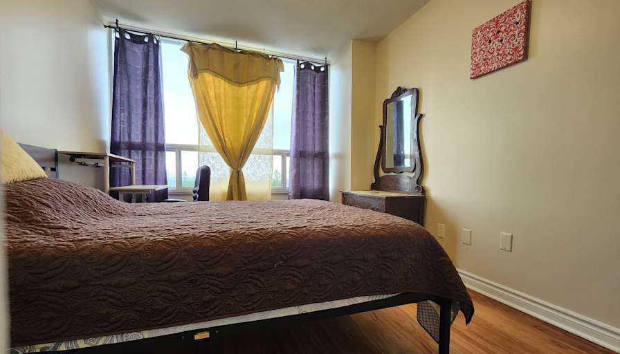 Jules's room