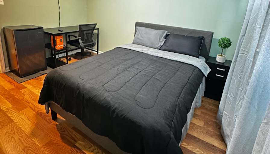 Ari's room