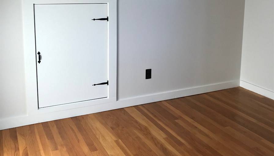 Liz's room