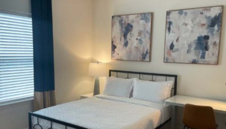 Luxury fully furnished private's room