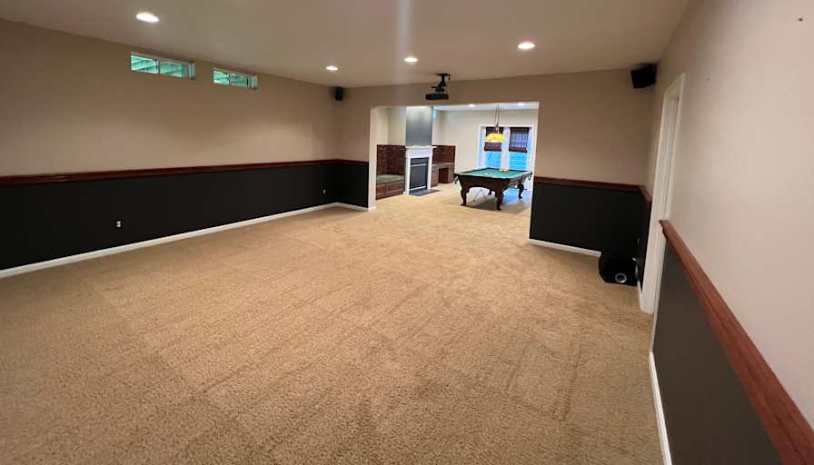 Omer's room