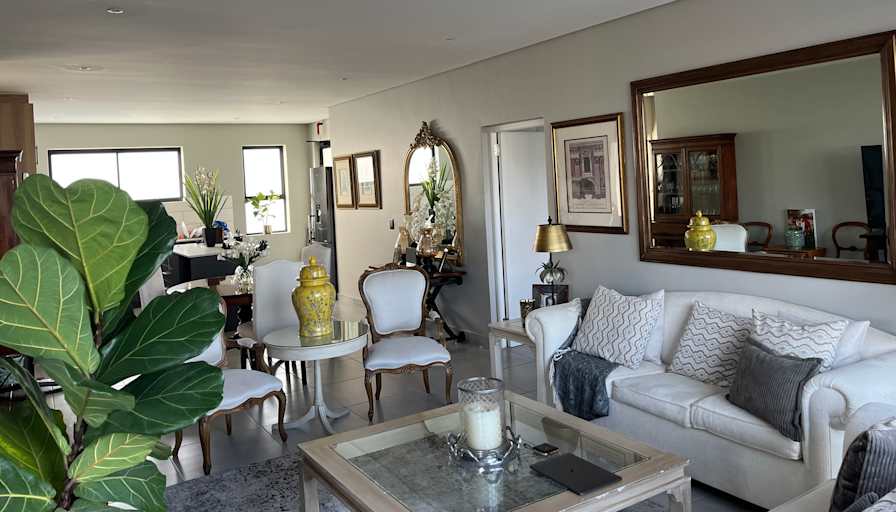 JAMES THOMPSON's room