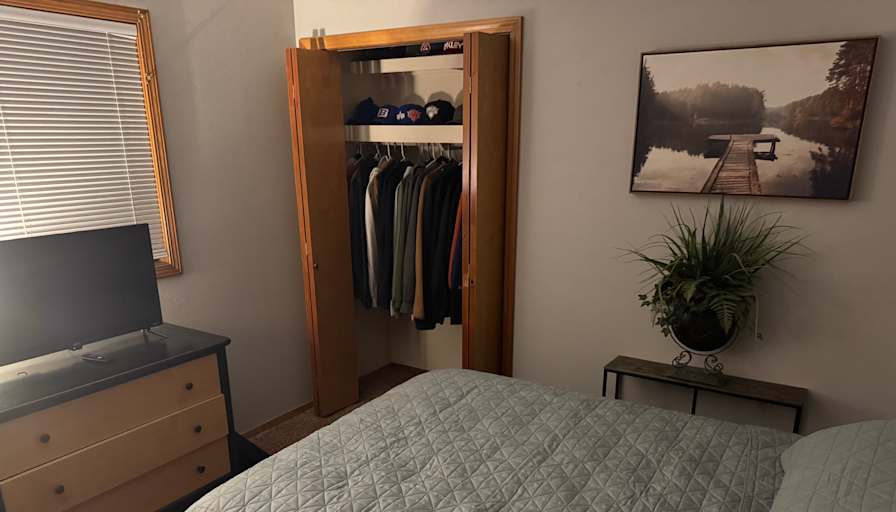 Dan's room