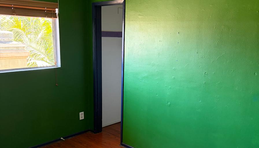 Elan's room
