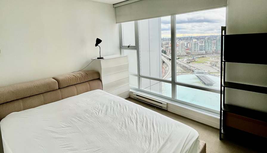 Lee's room