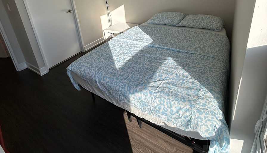 Gulden Bozbay's room