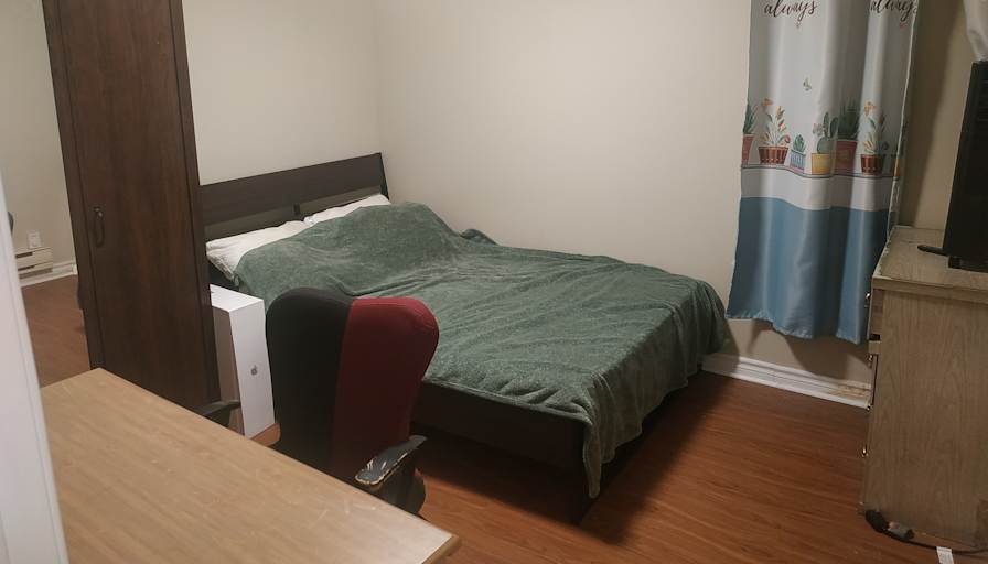 Eric's room
